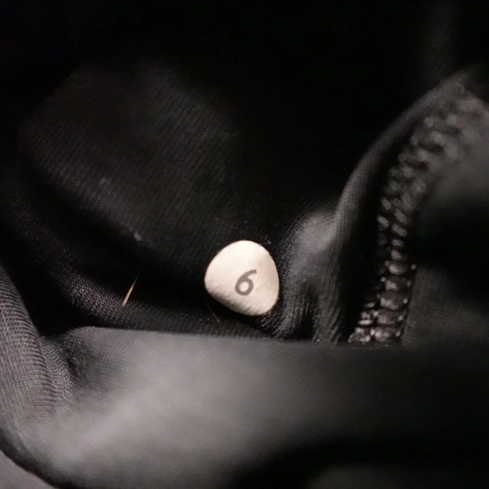 Lululemon‎ Full-Zip Hoodie Jacket Women's 6 – Black (Thumbholes) Fair Condition
